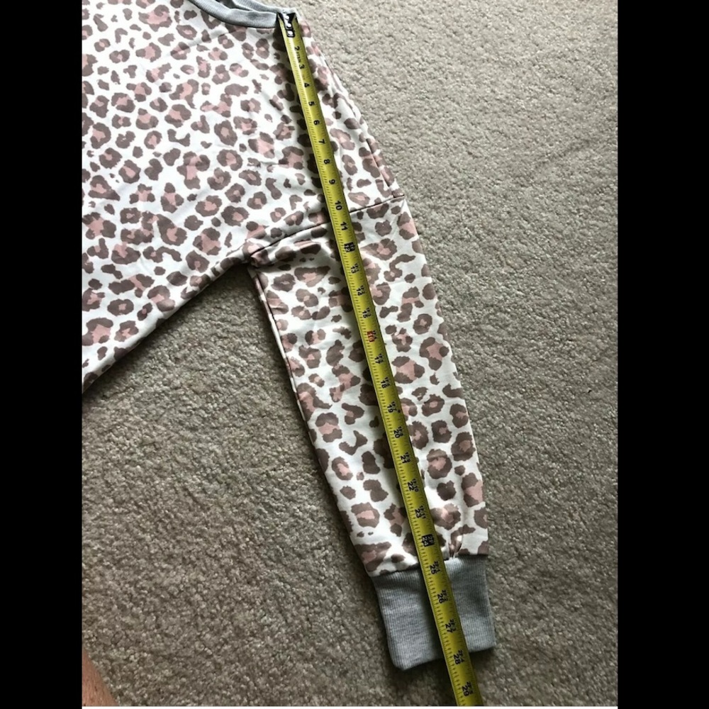 Shein Leopard Print Split Hem Drop Shoulder Top Sm - image 7